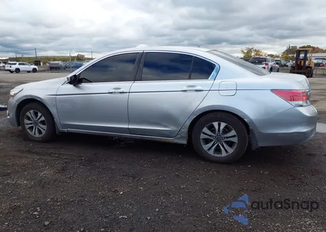 2008 Honda Accord 2.4 Lx z USA, uszkodzony, nr VIN 1HGCP26368A109933